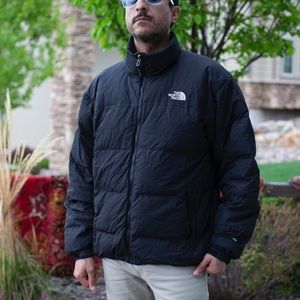 Men’s black stuffed north face jacket size large